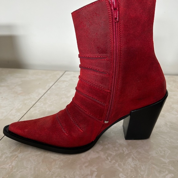 John Fluevog Red Ankle Boots Dolores - Picture 3 of 4